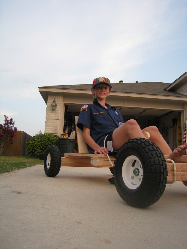 2010-Pack409-Blue-n-Gold - 031.jpg